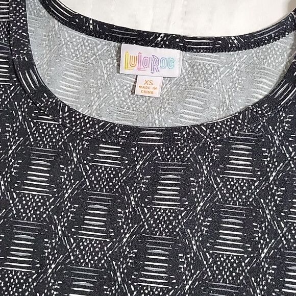 LulaRoe Black & White Print Carly - Picture 2 of 4